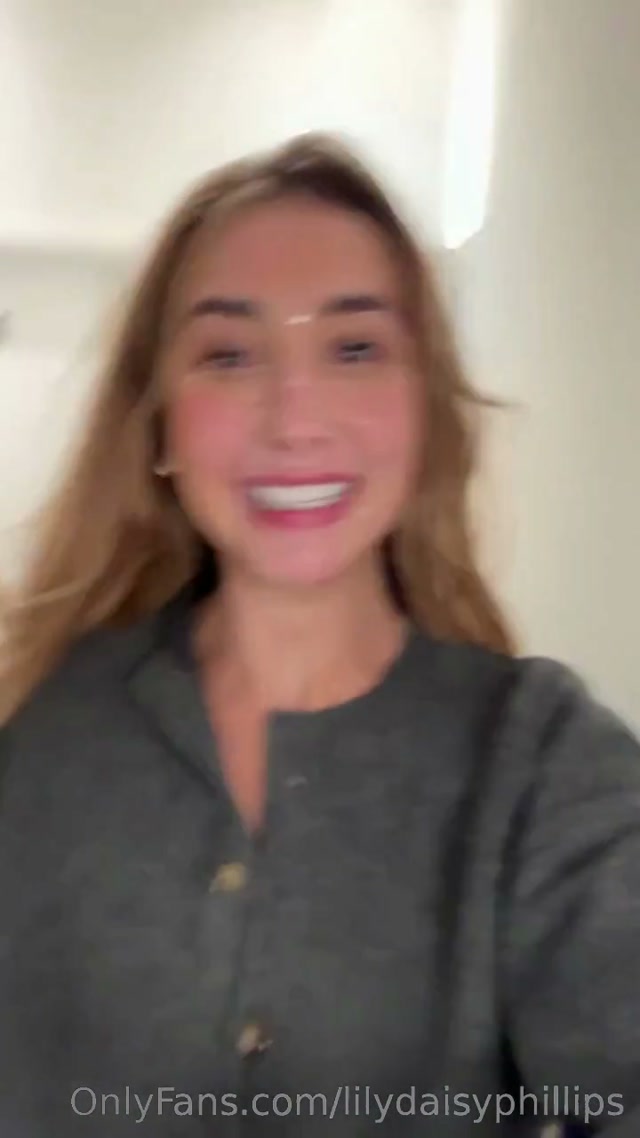 Lily Phillips video 2