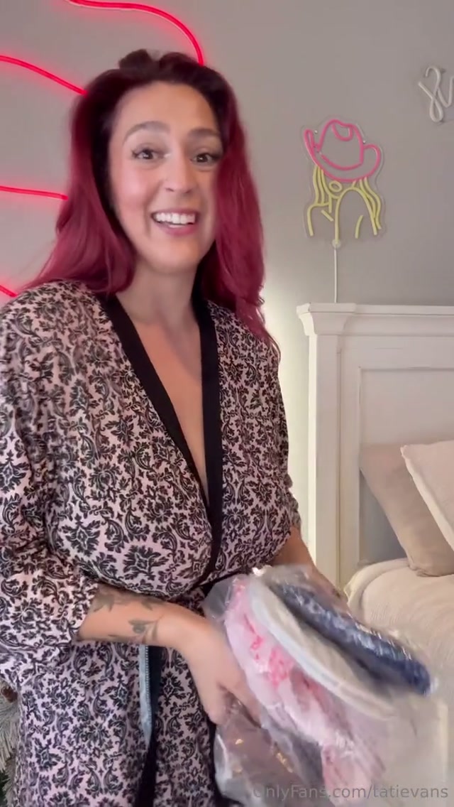 Tati Evans ✨ video 8