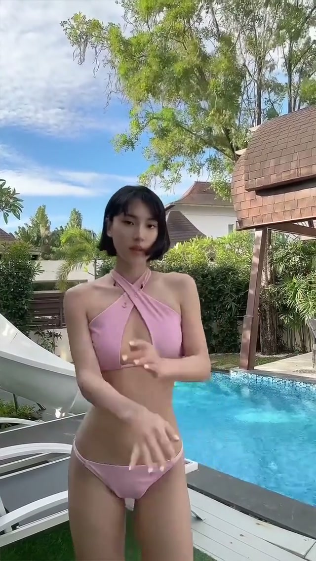 June Liu SpicyGum video 11