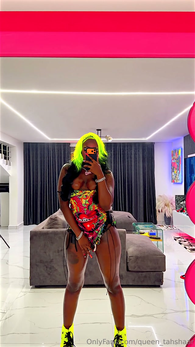 queen_tahshaar video 3
