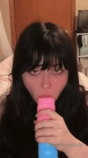 venomous dolly 🖤 video 5