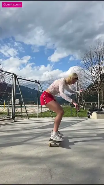 Stefani Nurding video 2