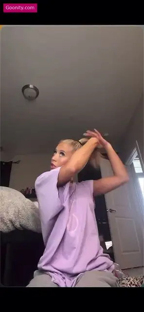 Lizzy Wurst video 7