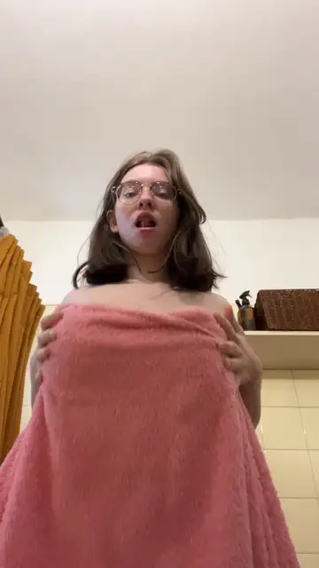 Emily  😇 video 6