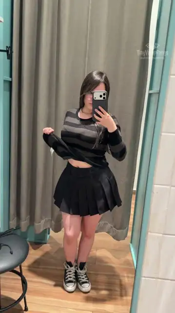 𝐓𝐢𝐧𝐲𝐕𝐚𝐦𝐩𝐅𝐚𝐧𝐠𝐬 🦇 video 3