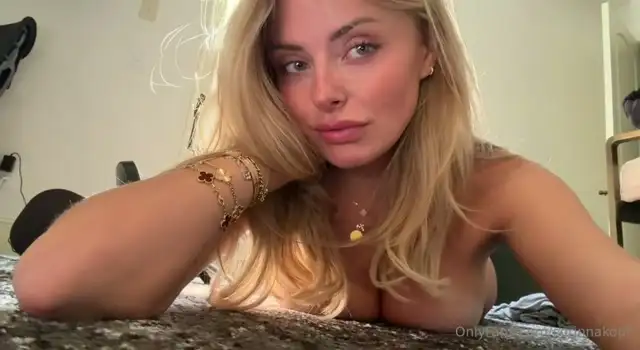 Corinna Kopf video 1